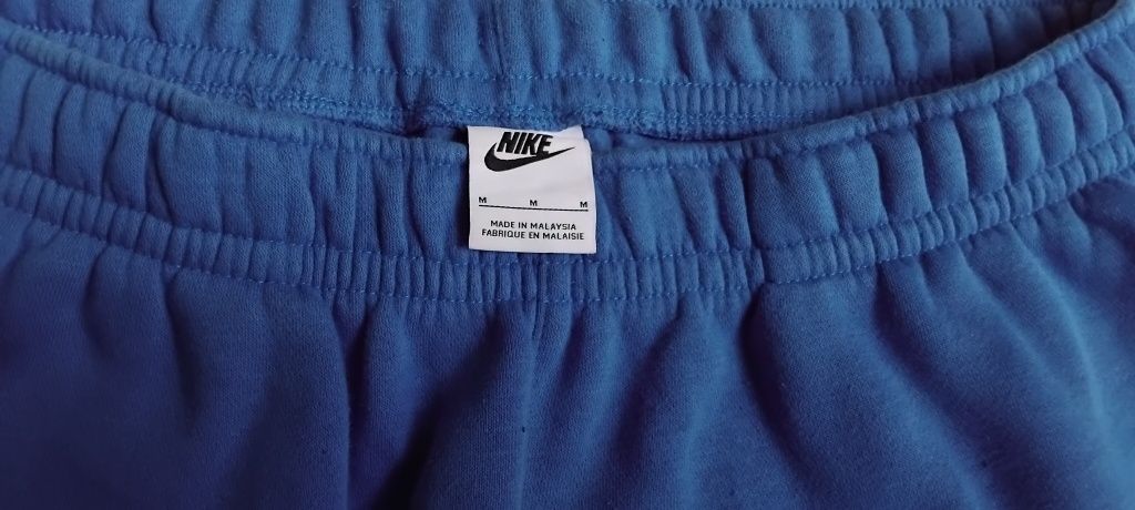 Nike суитшърт нов и две долнища