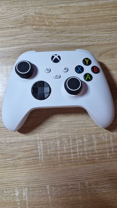 Controller Xbox – fără stick drift, stare foarte bună