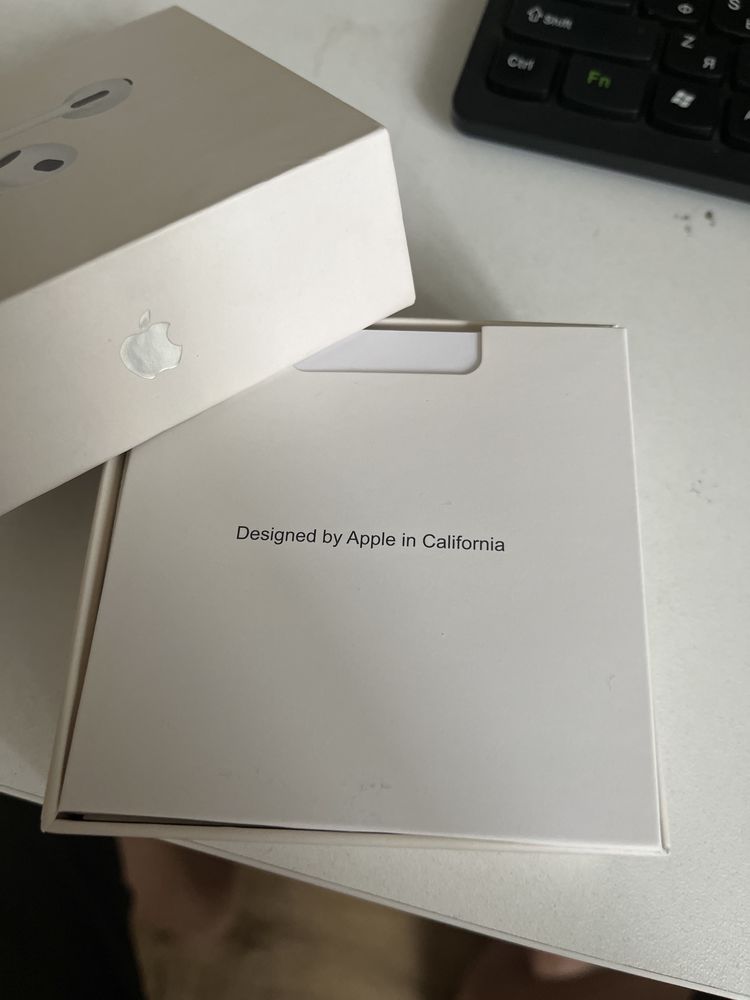 Бренд- Apple AirPods