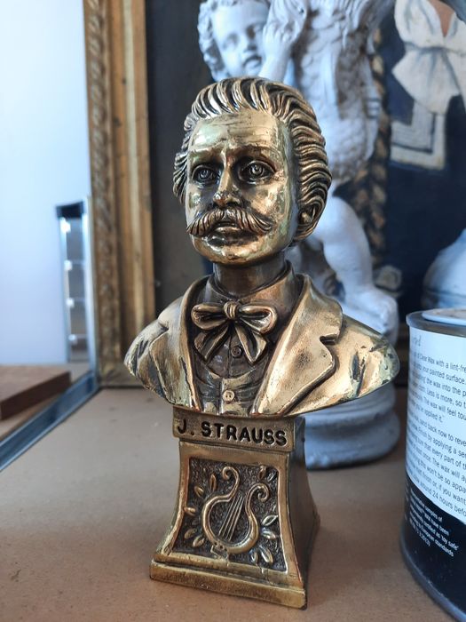 Месингови сувенири