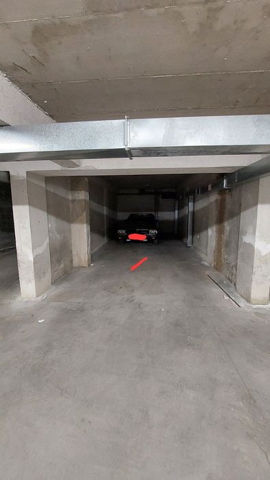 Дава се под наем Гараж / Паркомясто в София, Банишора - 34 кв.м за 234.6 € - Снимка #1