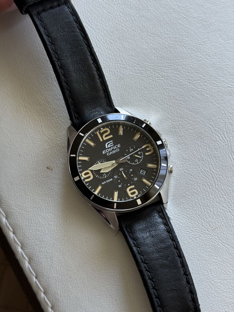 Часовник Casio Edifice