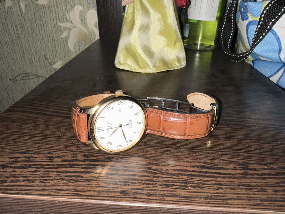 Механические часы TISSOT