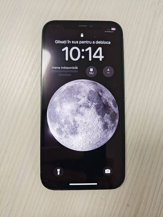 Vând iPhone 12 și Apple Watch SE gen 2