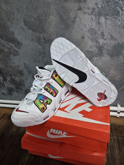 Uptempo Peace love