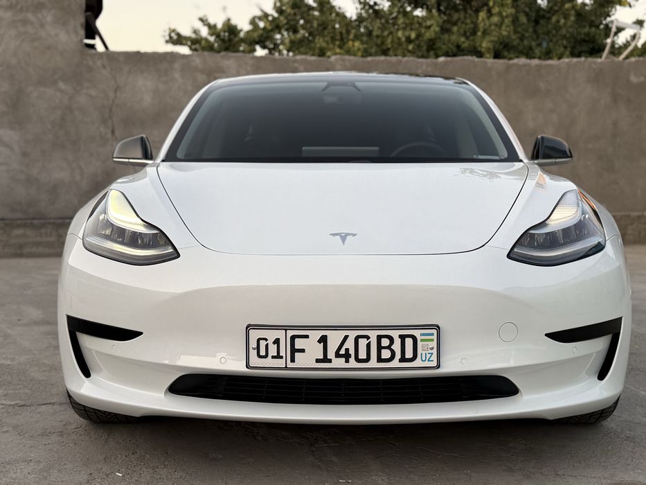 Tesla model 3   2020