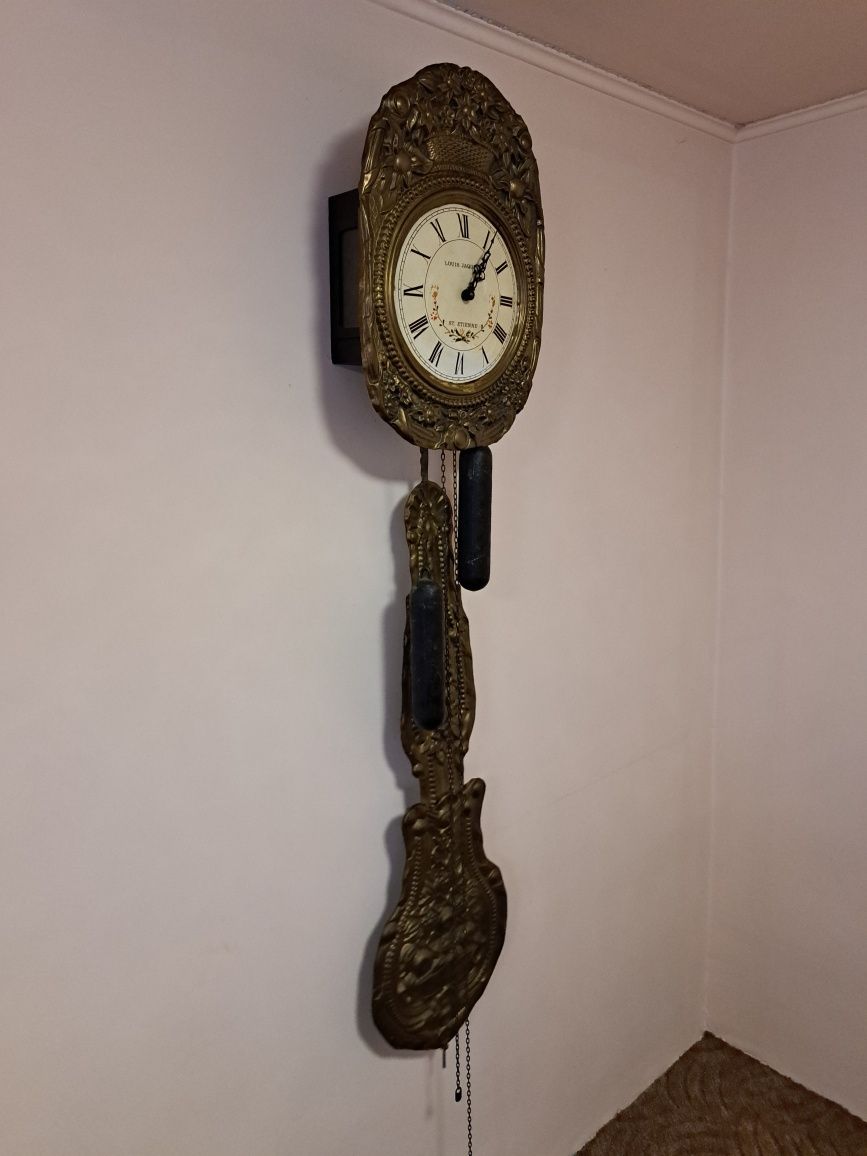 Продавам часовник ЛУИС