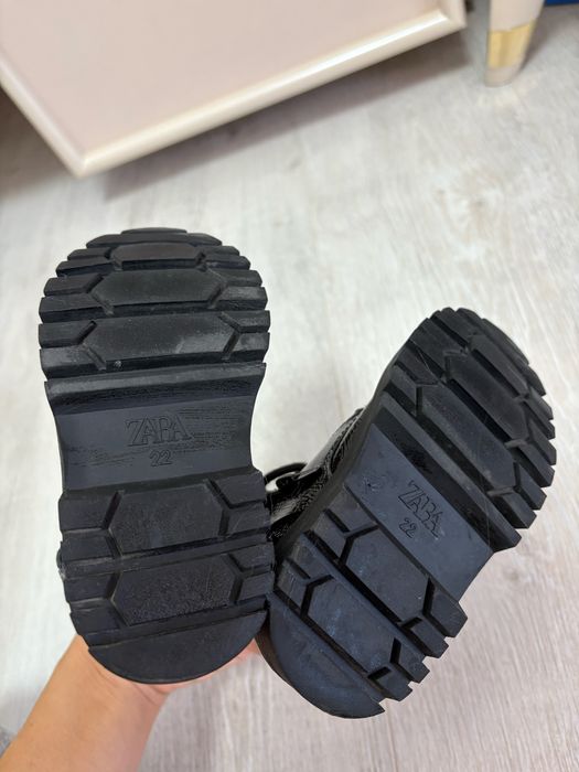 Бебешки боти Zara