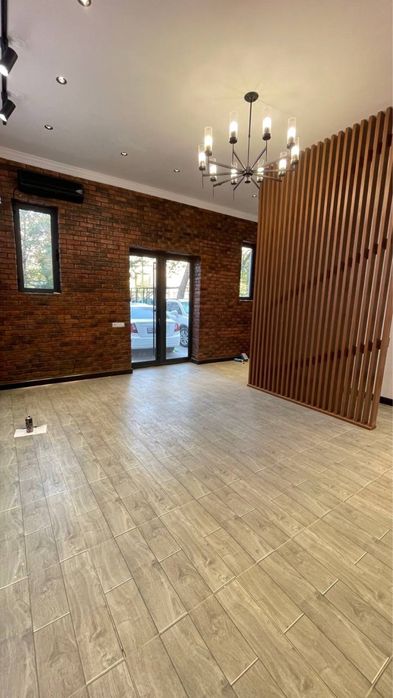 Офис 1/1/9, 42 кв.м. метро Айбек, евроремонт