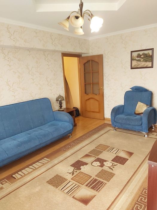 Продам два дивана и два кресла б/у