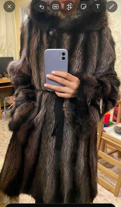 Продам шубу енотовую, 44-46-48  р. трапеция с капюшоном, поясом50 тыс.