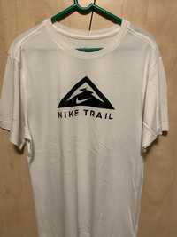 Vand Tricou “Nike”