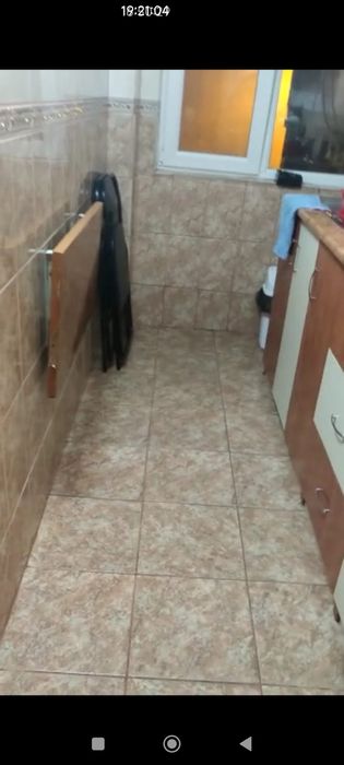 Apartament zona Peco statie autobuz non stop