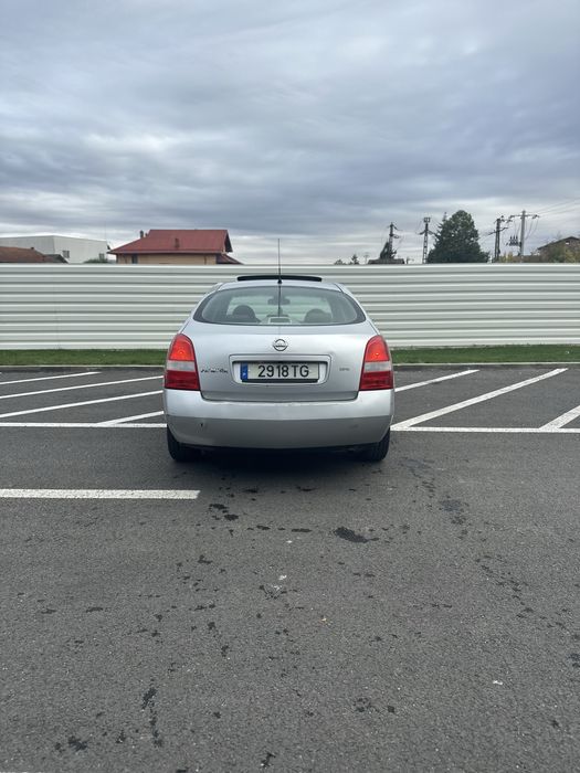 Nissan Primera P12
