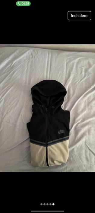Tech black-cream