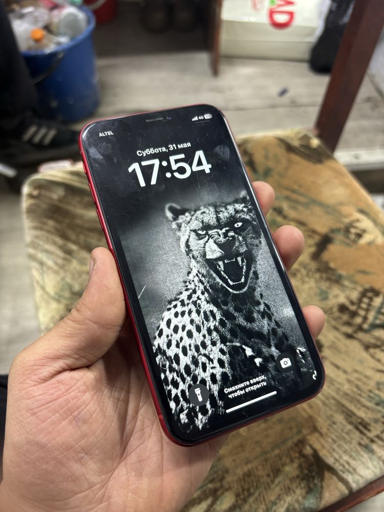 IPhone xr в хорошем состоянии