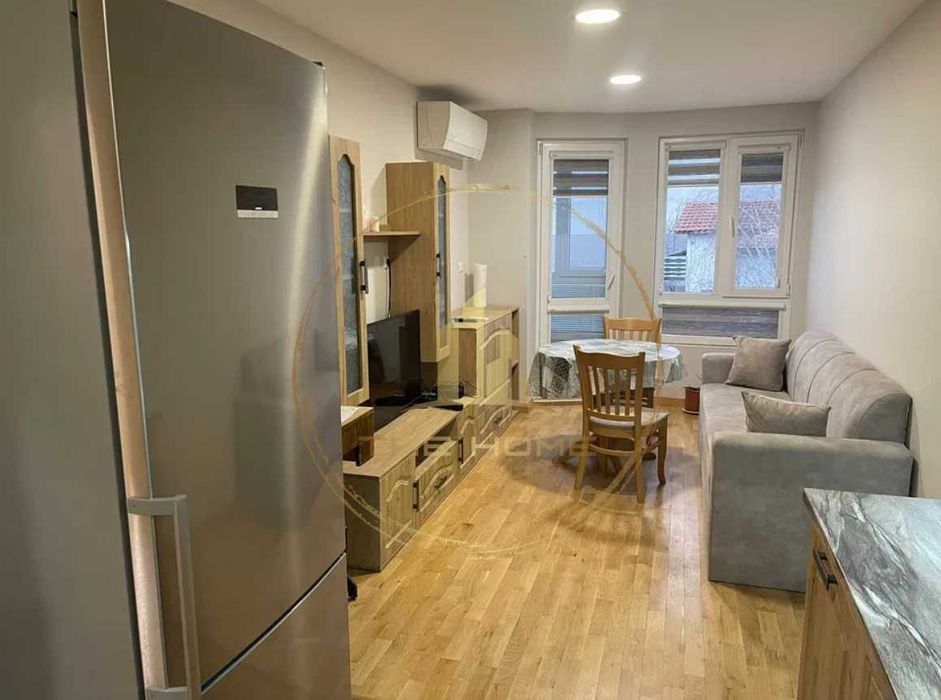 Отлична цена 3 стаен Цветен Квартал