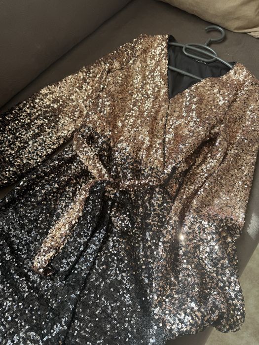 Рокля с пайети QUIZ