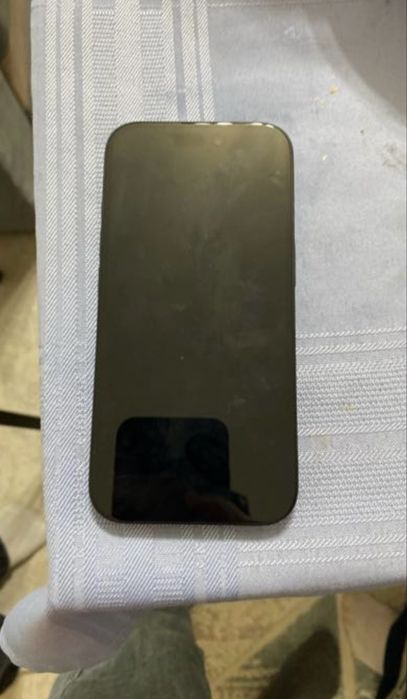 Продаю Iphone 16