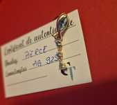 Sacou floral,piercing de buric si cruciulita