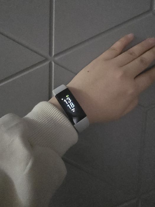 Фитнес смарт часы на подарок