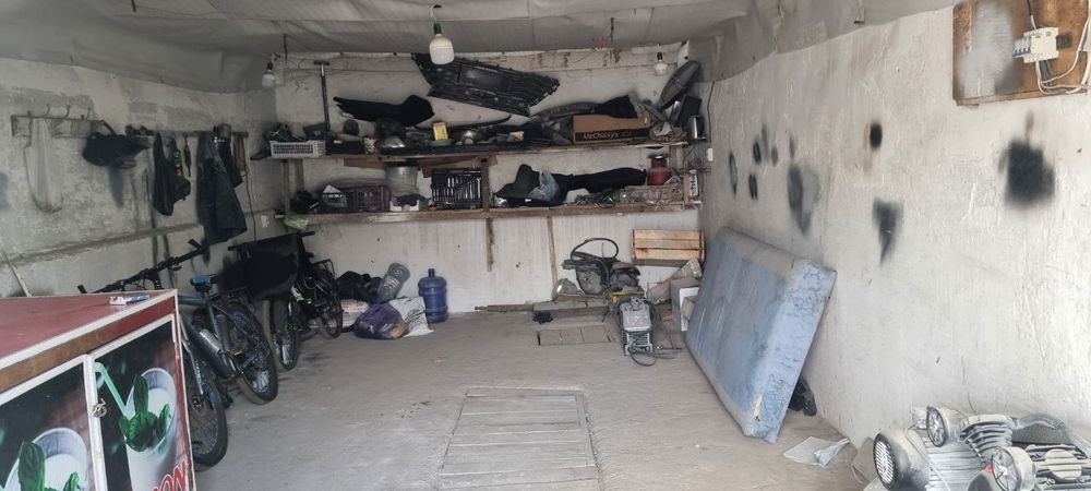 Шодлик гараж сотилади