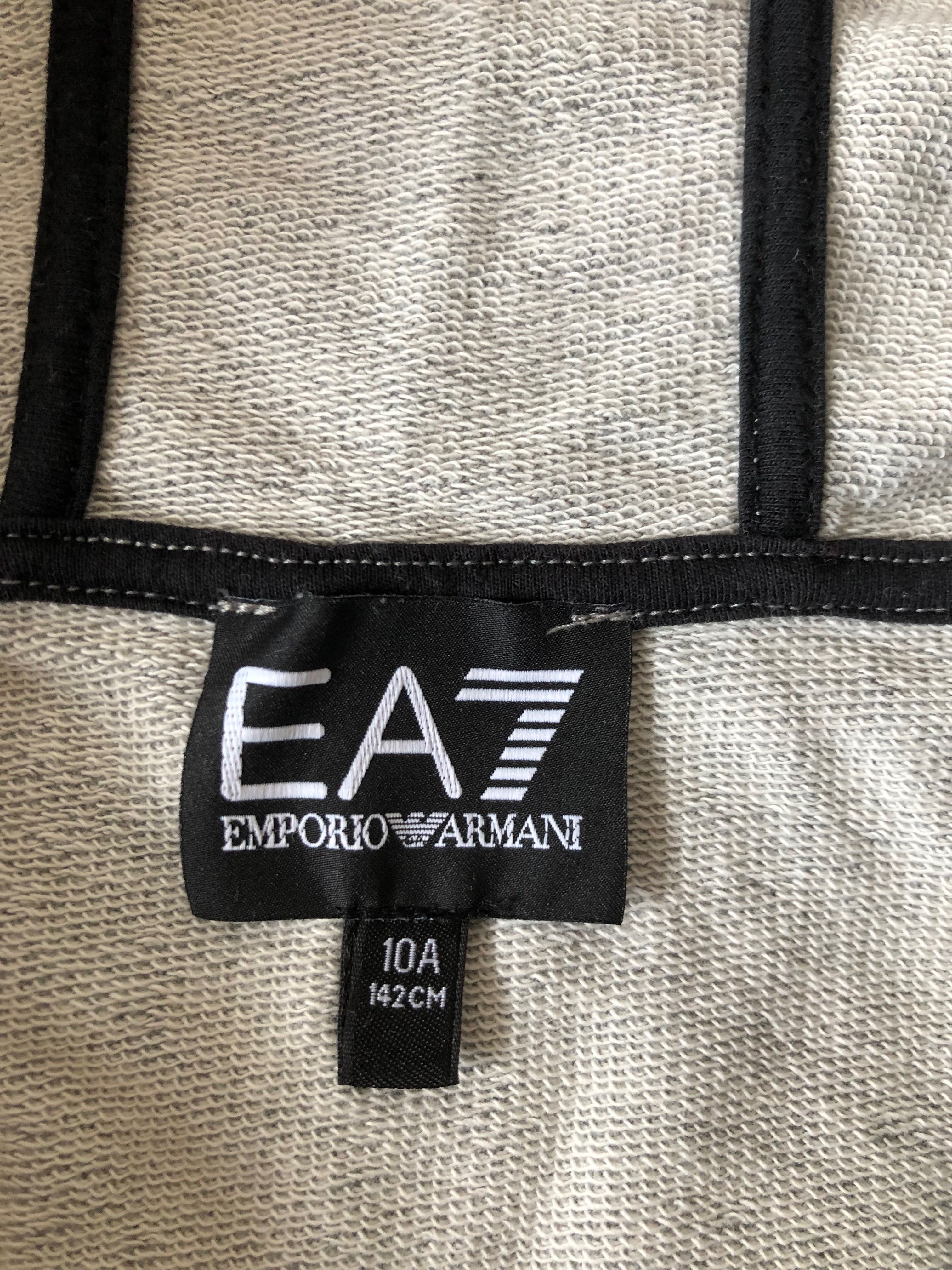 Нов детски суитшърт EA7 Emporio Armani