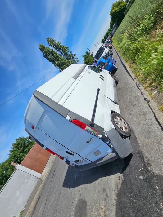 Renault trafic.