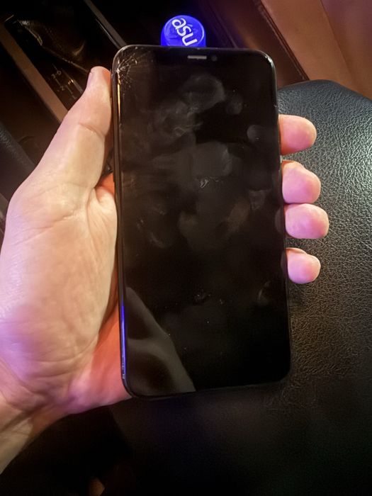 Продам айфон 11 про 256гб