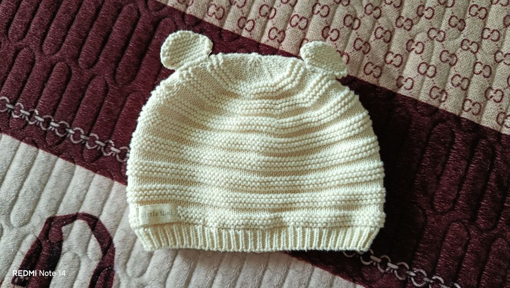 Zara Теплая шапочка для малышей