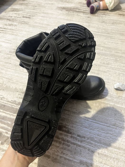 Продам берцы 41 размер