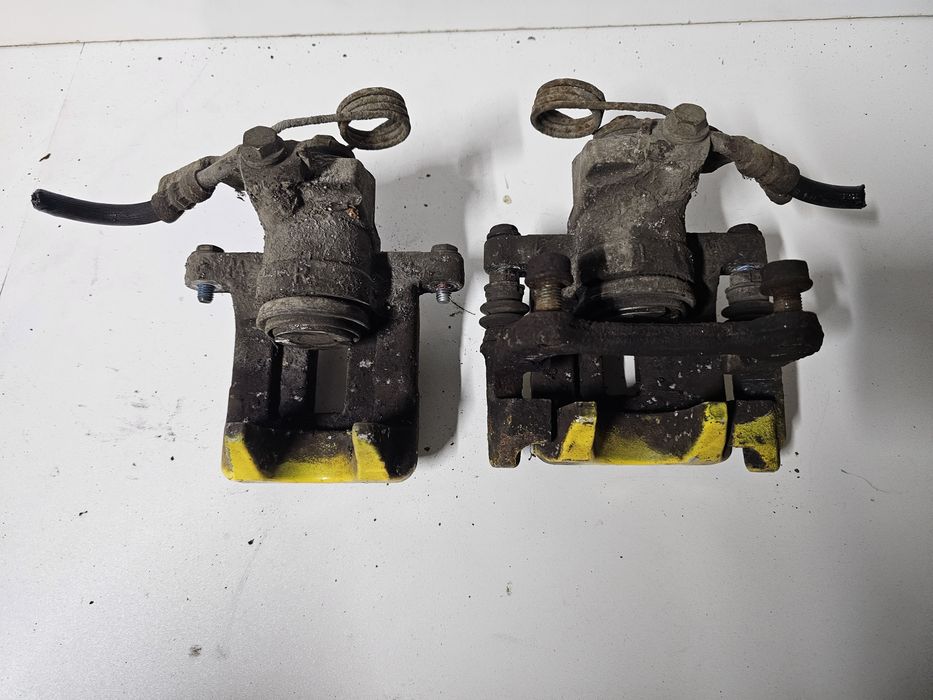 Etrier stanga dreapta spate Audi A4 B5.5