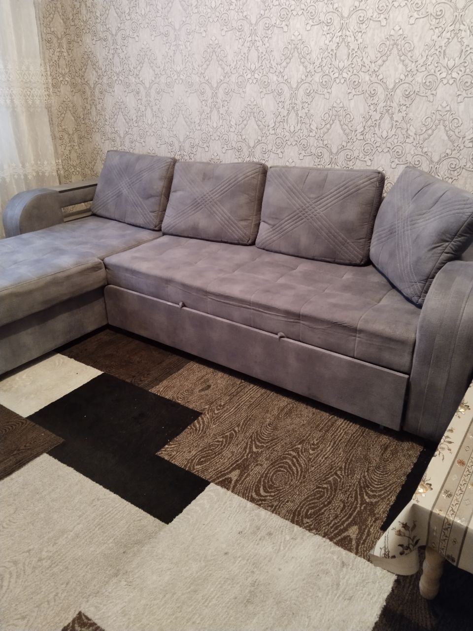 Mebel sotiladi holati yaxshi