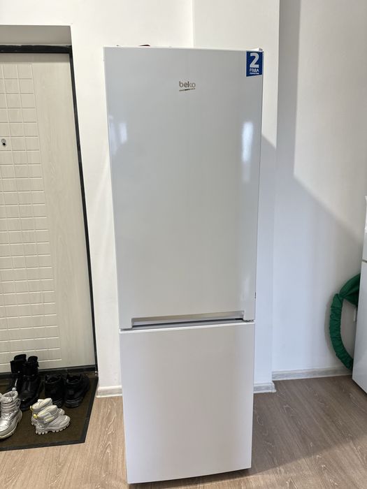 Холодильник сатылады