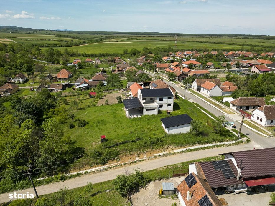 Casă la roșu din BCA de vânzare în Județul Arad