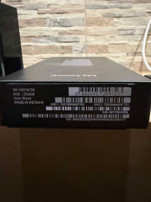 Samsung Galaxy S24 256GB Onyx black НОВ