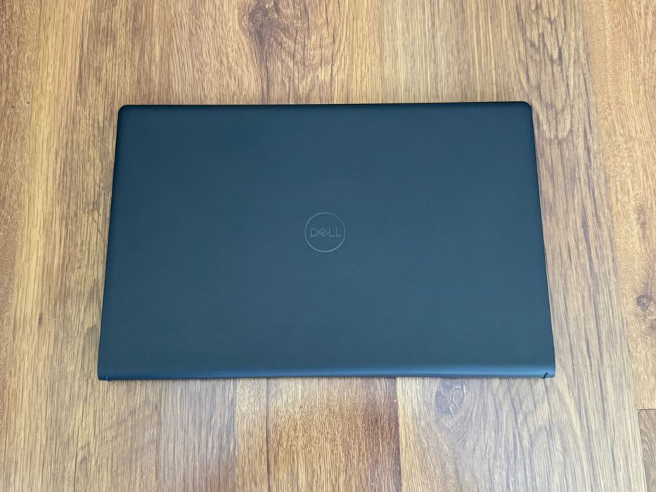 15.6' FHD Core i5-1135G7 DELL Vostro 3510 16GB DDR4/256GB NVMe/Бат 6ч