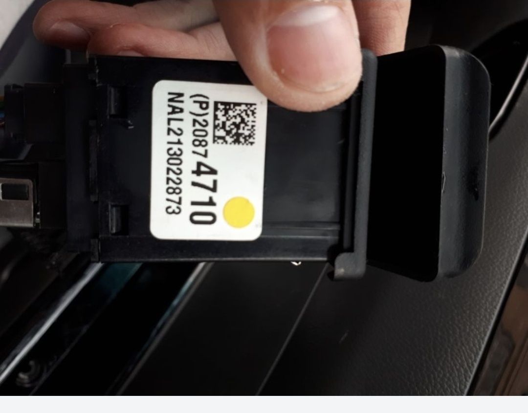 Продам USB AUX вход от автомагнитолы шевроле malibu 1.
Малибу 1 автомо