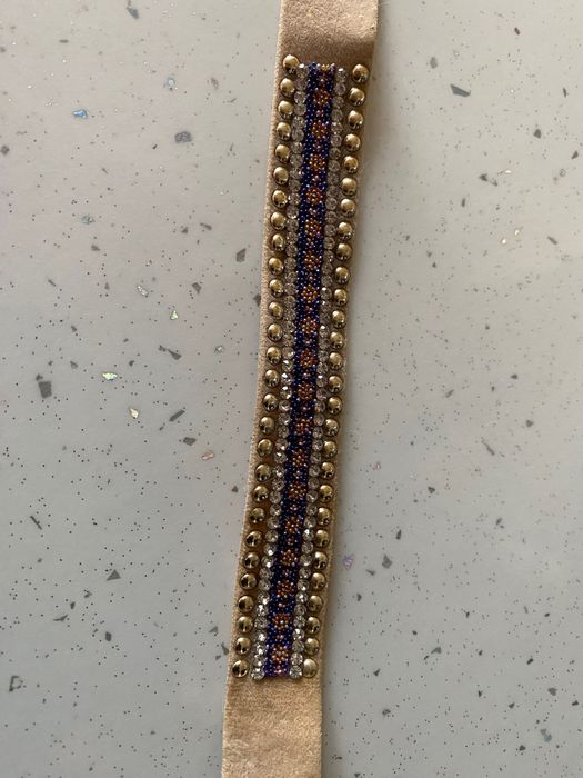 Чокър, бижу за чанта, колие и медальон