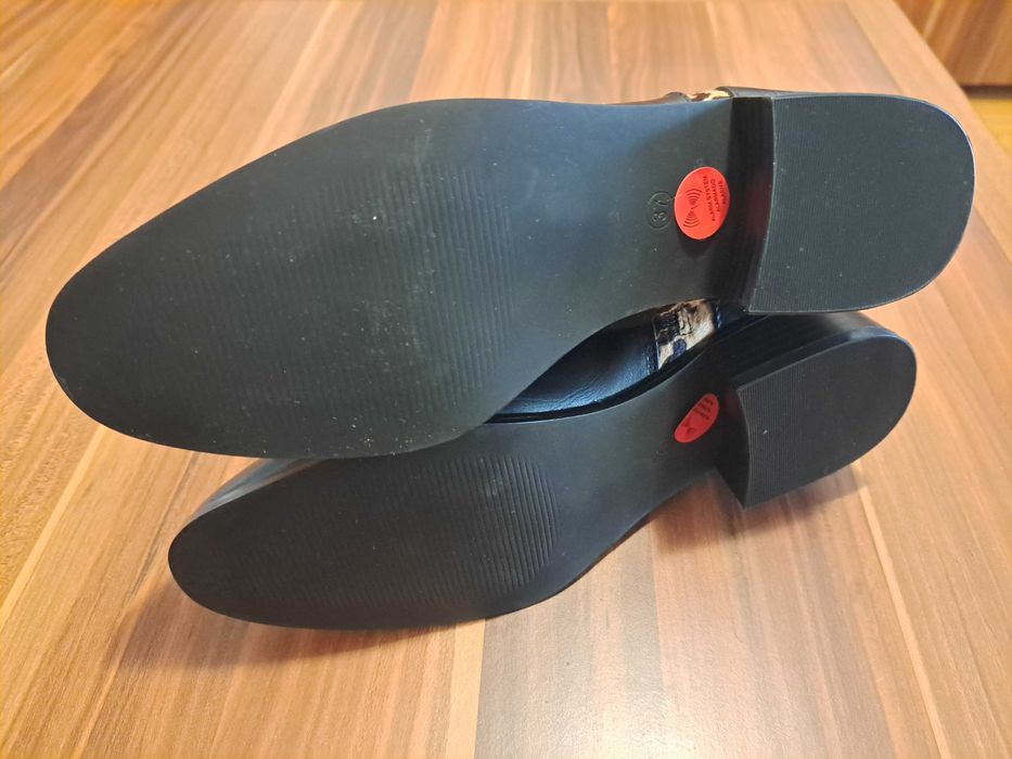 Нови дамски боти размер 36