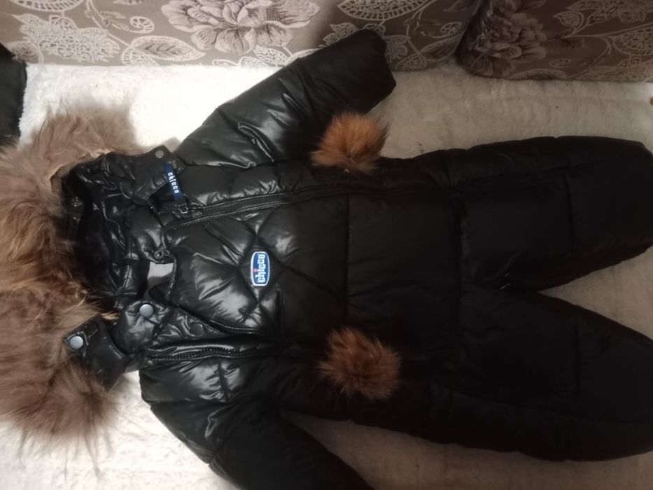 Продай детский зимний комбинезон в отличном состоянии