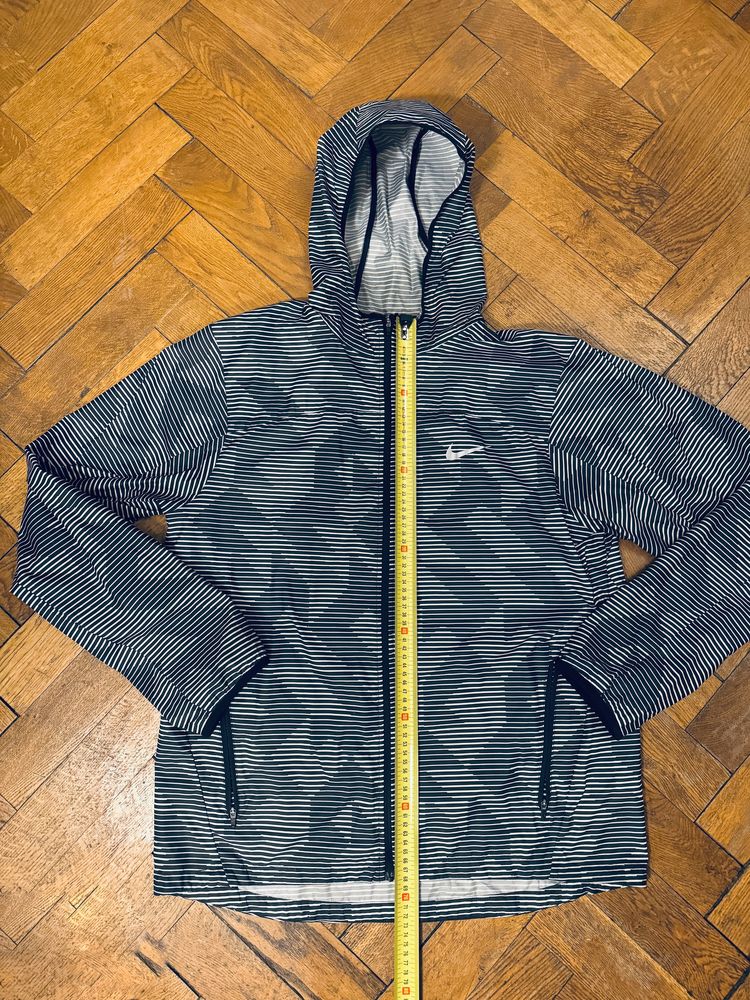 Geaca Nike Shield Runner L