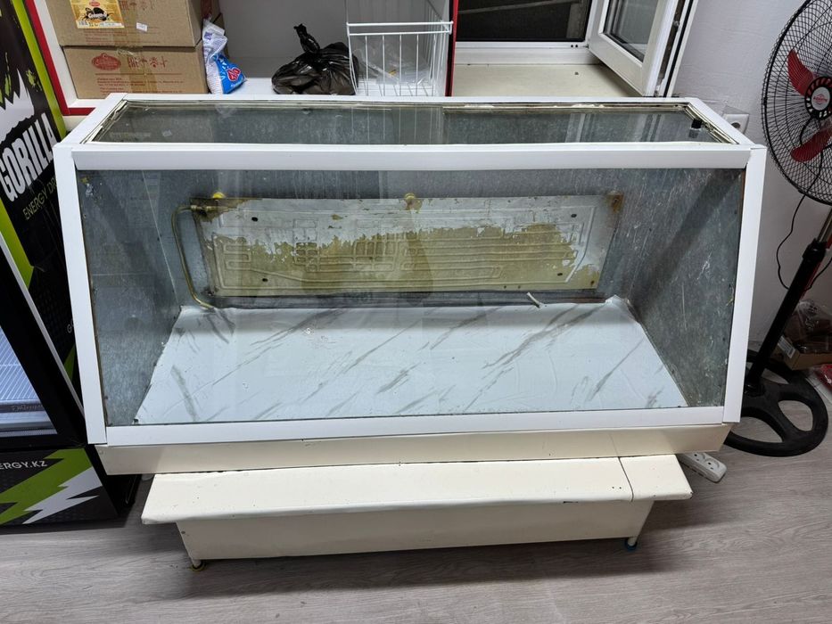 Холодильник в рабочем состояний