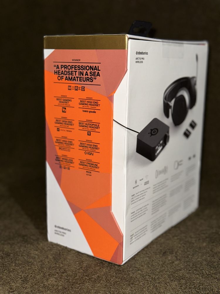 Steelseries Arctis Pro Wireless. Naushnik