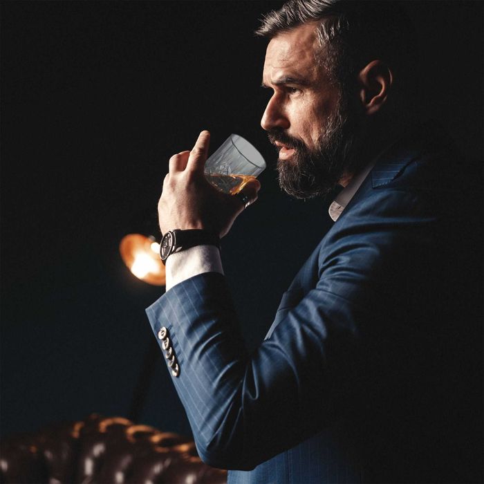 Set elegant de bauturi 5 piese, cu carafa 650 ml si 4 pahare 330 ml