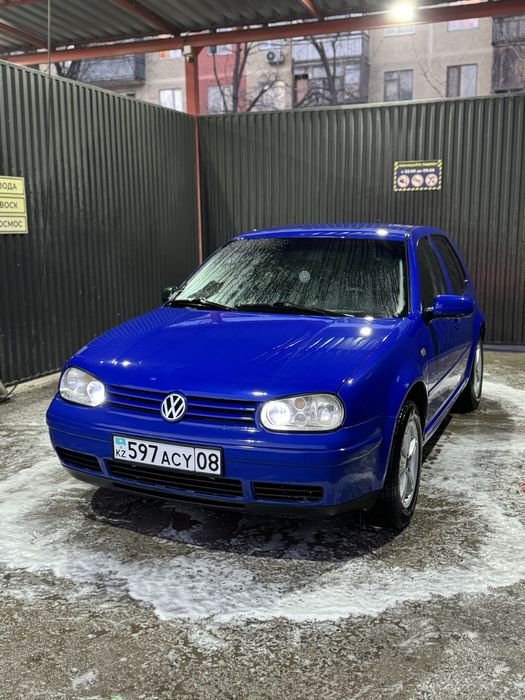 Срочно продается Гольф 4 1,6обьем