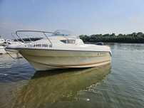 Barca Quicksilver 470 Cruiser cu motor Mercury 4 timpi 80CP si peridoc