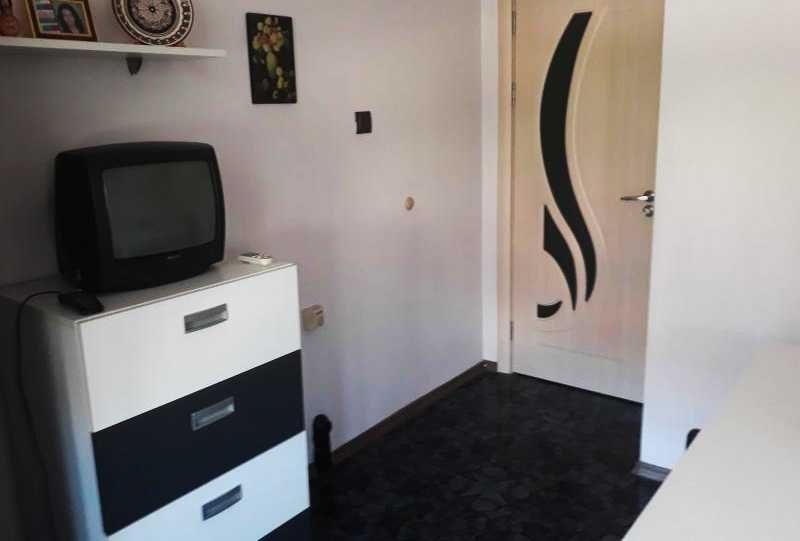 Дава се под наем Двустаен апартамент в София, Левски Г - 68 кв.м за 350 € - Снимка #2