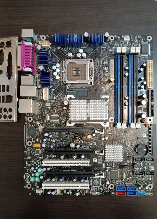 Placa de baza Intel  D975XBX2 (Bad Axe 2) socket 775