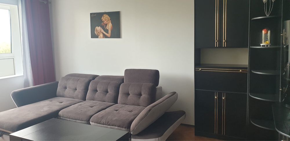 Inchiriere apartament 3 camere decomandat zona Craiter Brasov